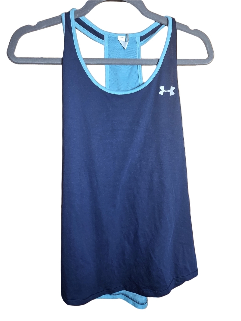 Women's Large Under Armour Navy and Aqua Athletic Tank Running Hiking Workout